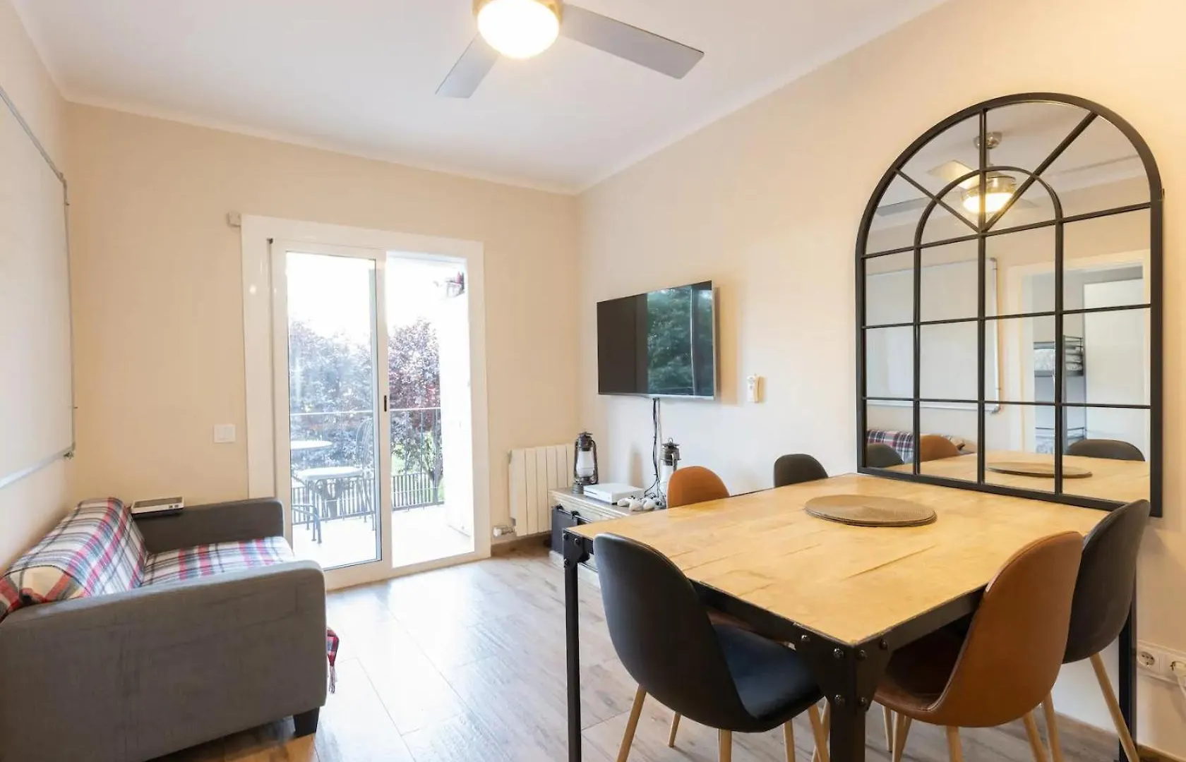 Besos Apartment Barcelona location